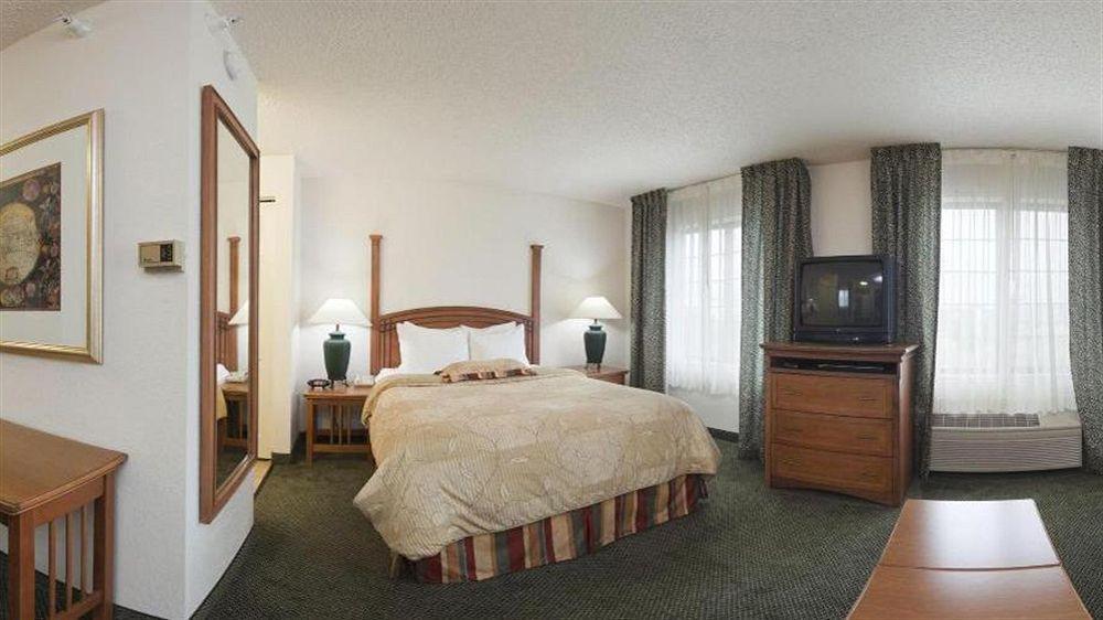 Candlewood Suites Eagan - Mall Of America Area By Ihg Экстерьер фото