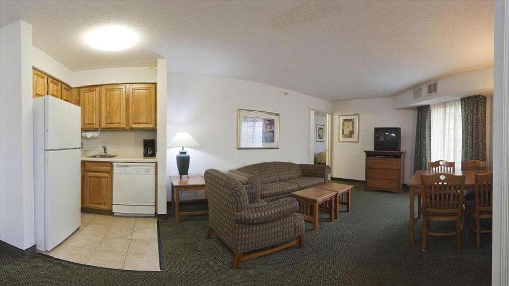 Candlewood Suites Eagan - Mall Of America Area By Ihg Экстерьер фото
