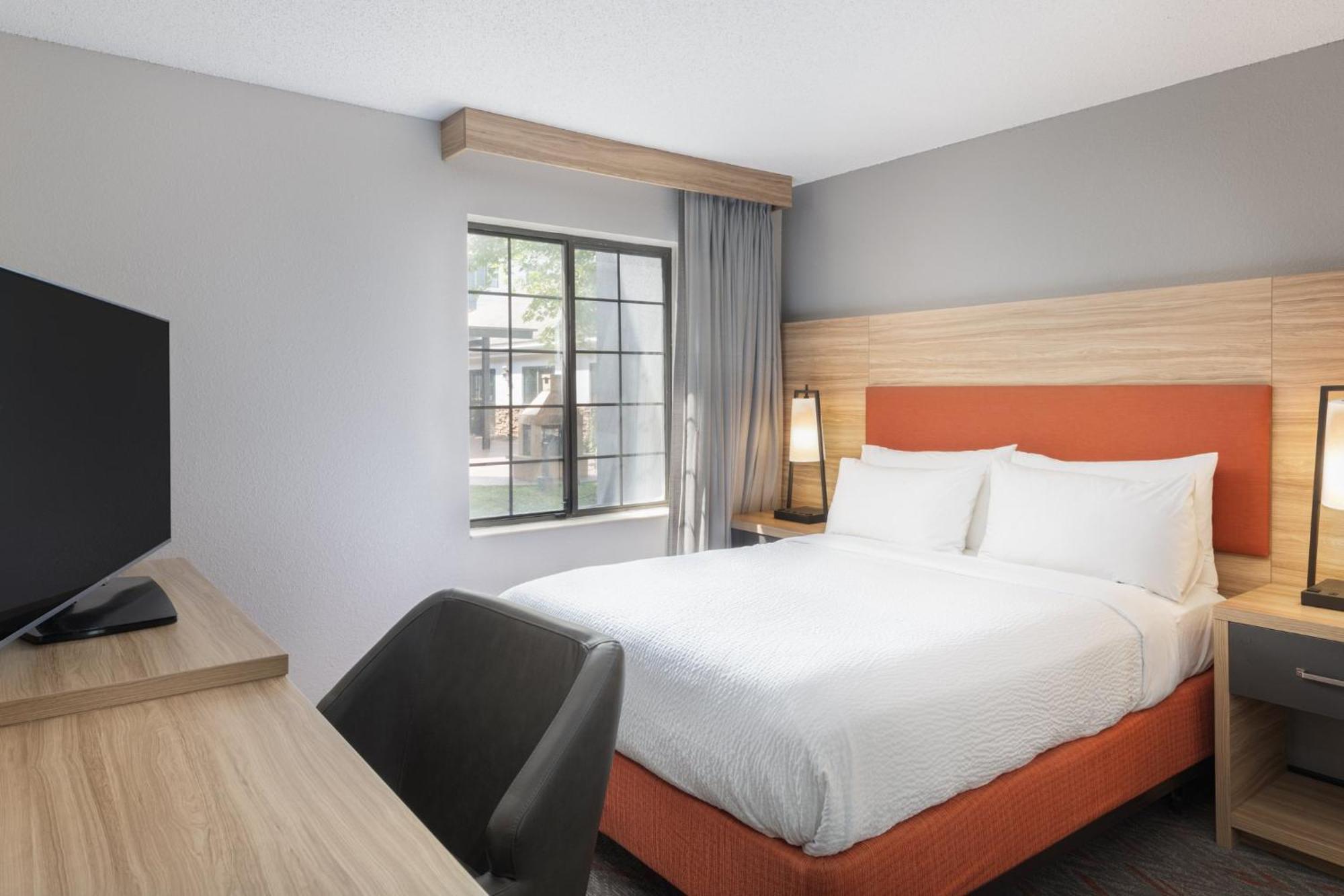 Candlewood Suites Eagan - Mall Of America Area By Ihg Экстерьер фото