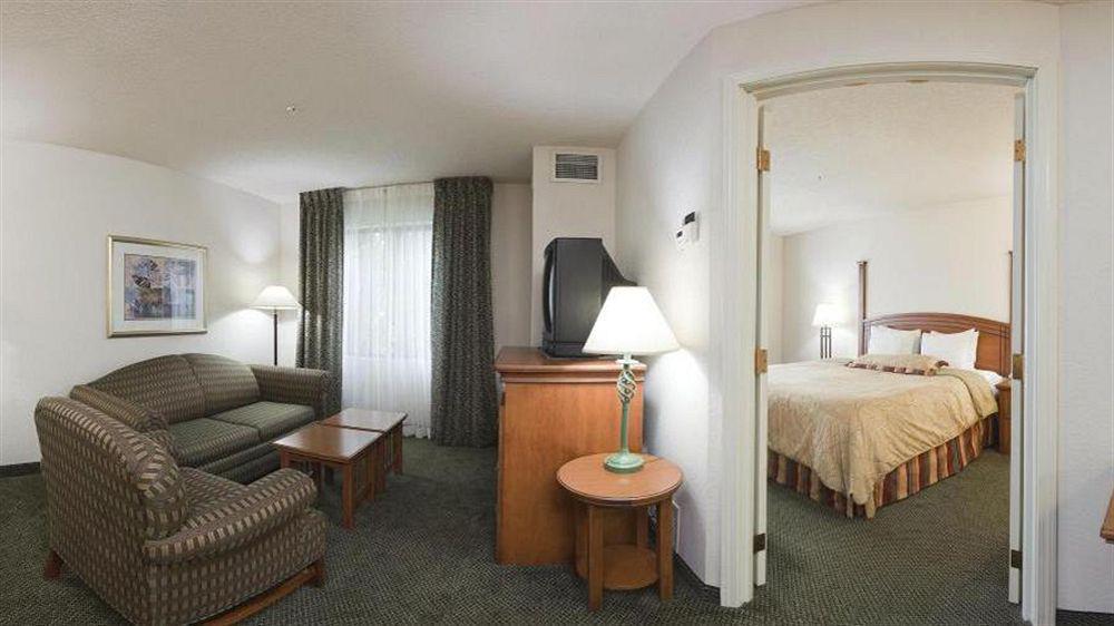Candlewood Suites Eagan - Mall Of America Area By Ihg Экстерьер фото
